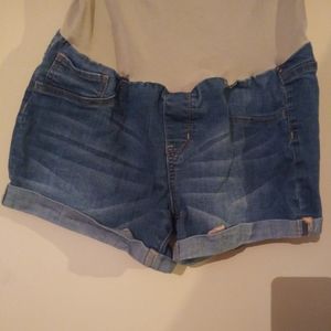 Maternity shorts